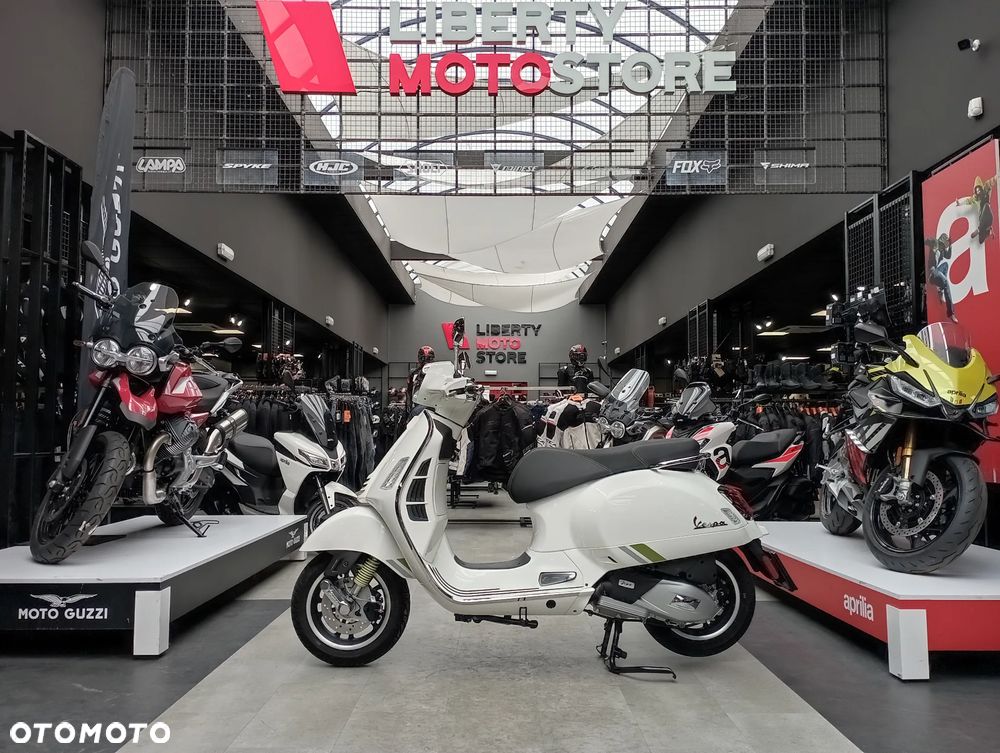 Vespa GTS - 4