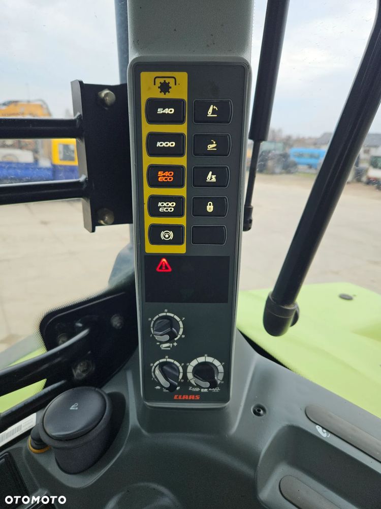 Claas Arion - 8
