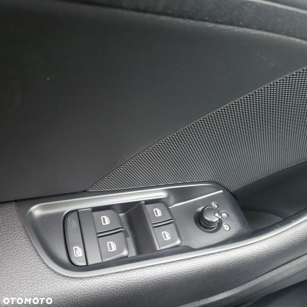 Audi A3 Sportback 1.6 TDI DPF Ambition - 36