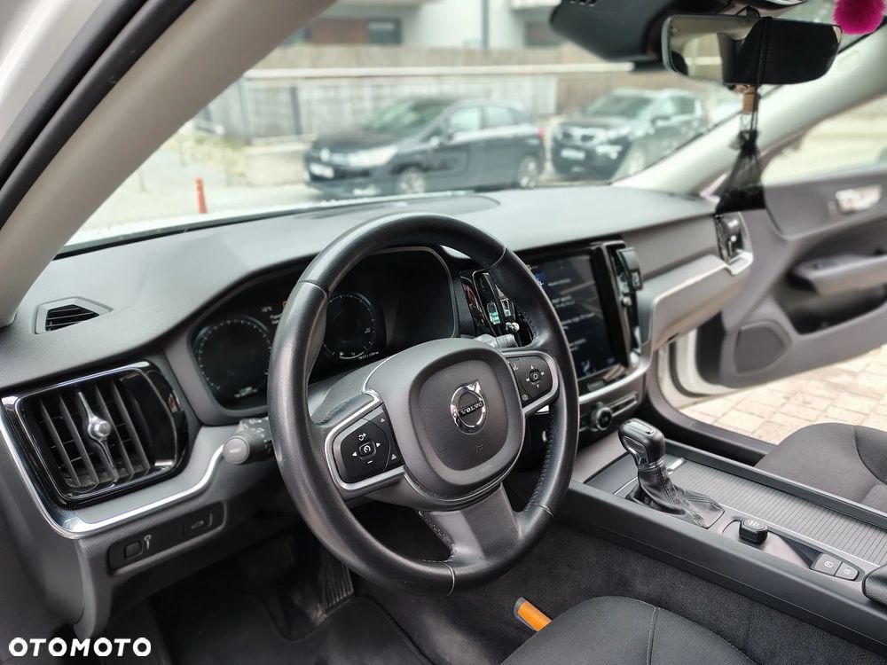 Volvo V60 D3 SCR Momentum - 19