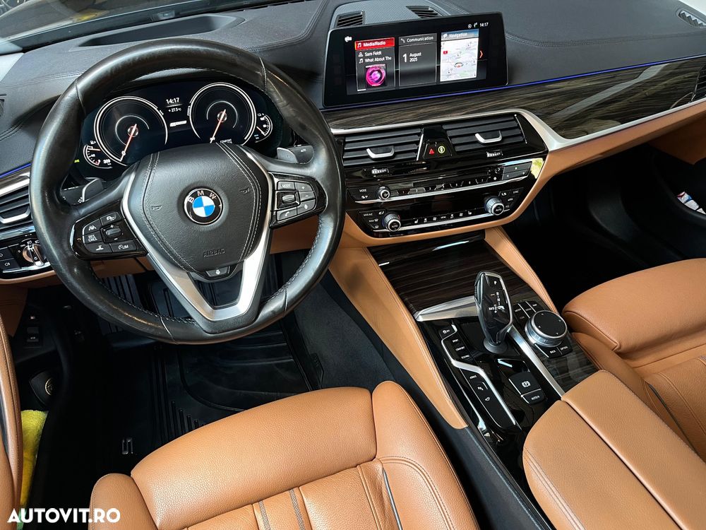 BMW Seria 5 530e xDrive AT PHEV - 19