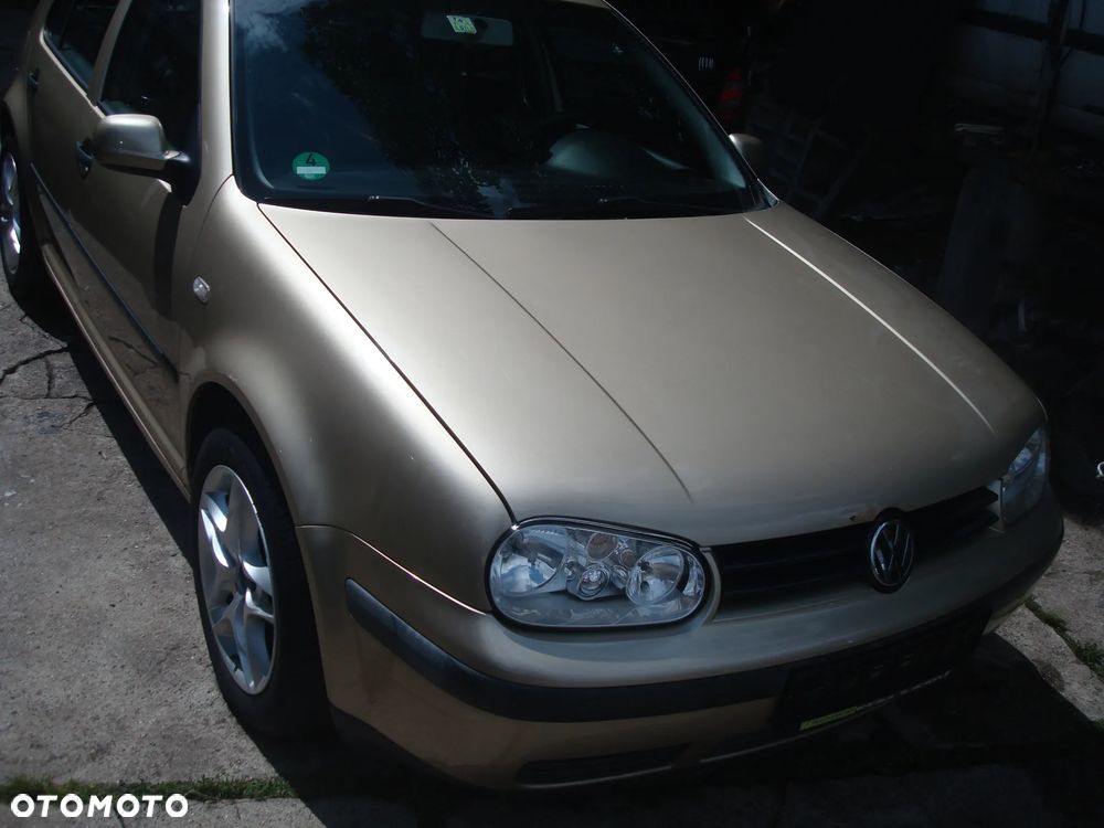 Volkswagen Golf - 3