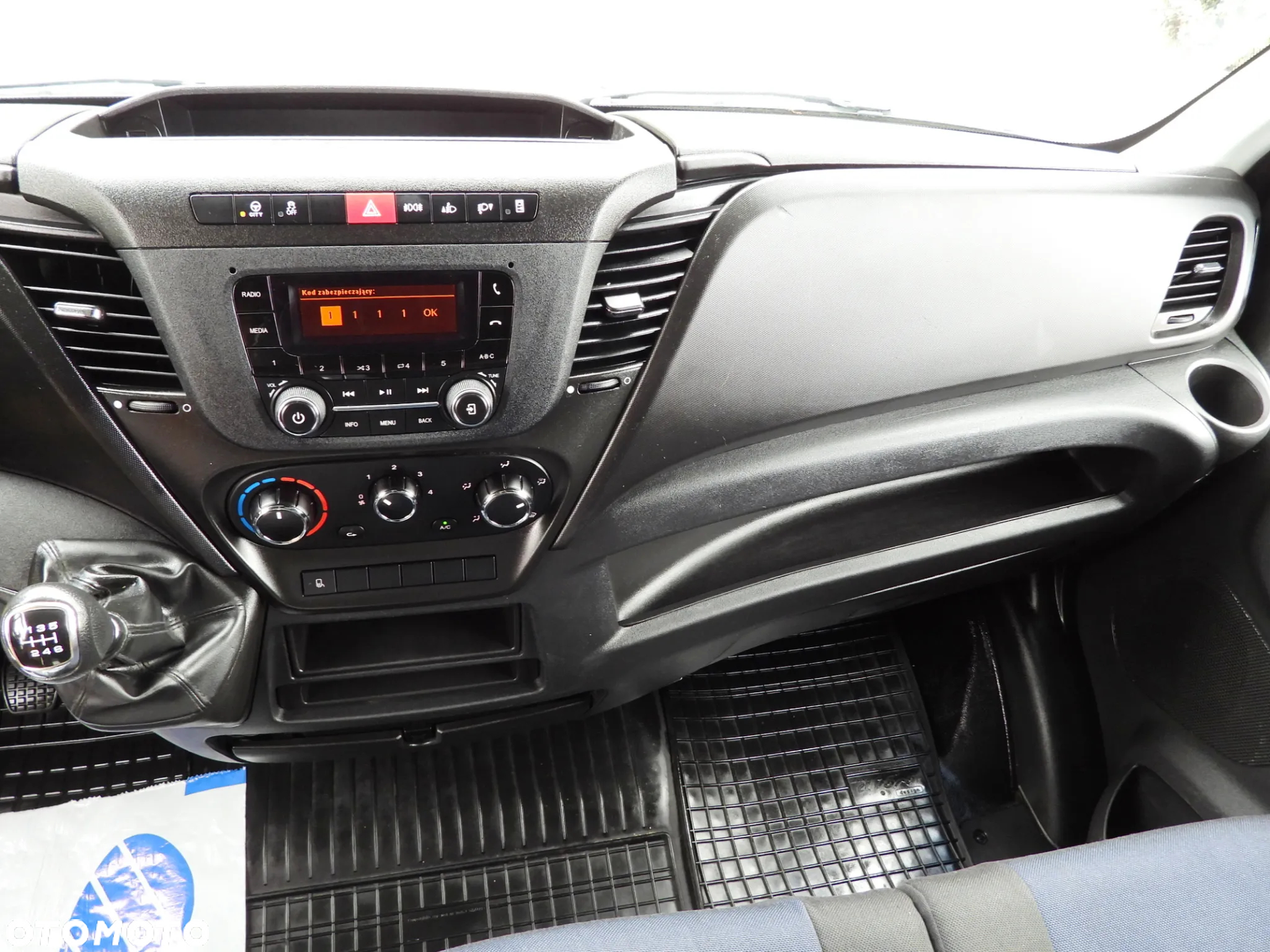 Iveco DAILY  35S18 PLANDEKA 10 PALET WEBASTO TEMPOMAT KLIMATYZACJA 180KM [ 376946 ] - 32