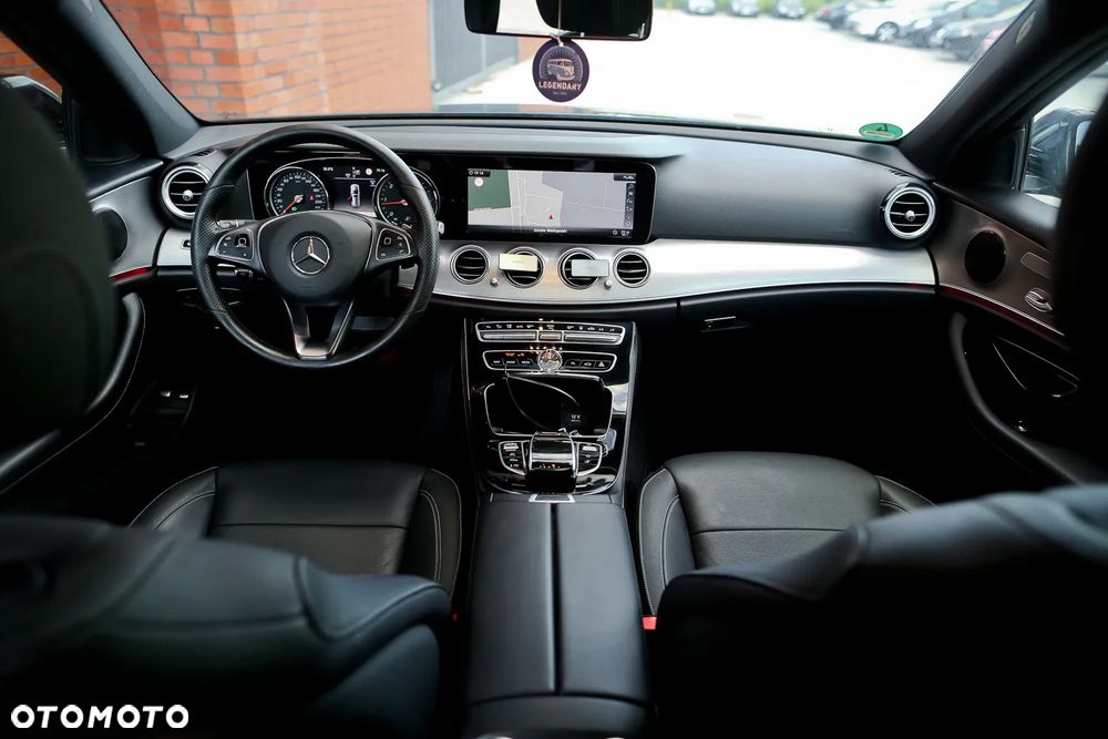 Mercedes-Benz Klasa E 220 d 4Matic All-Terrain 9G-TRONIC Avantgarde - 22
