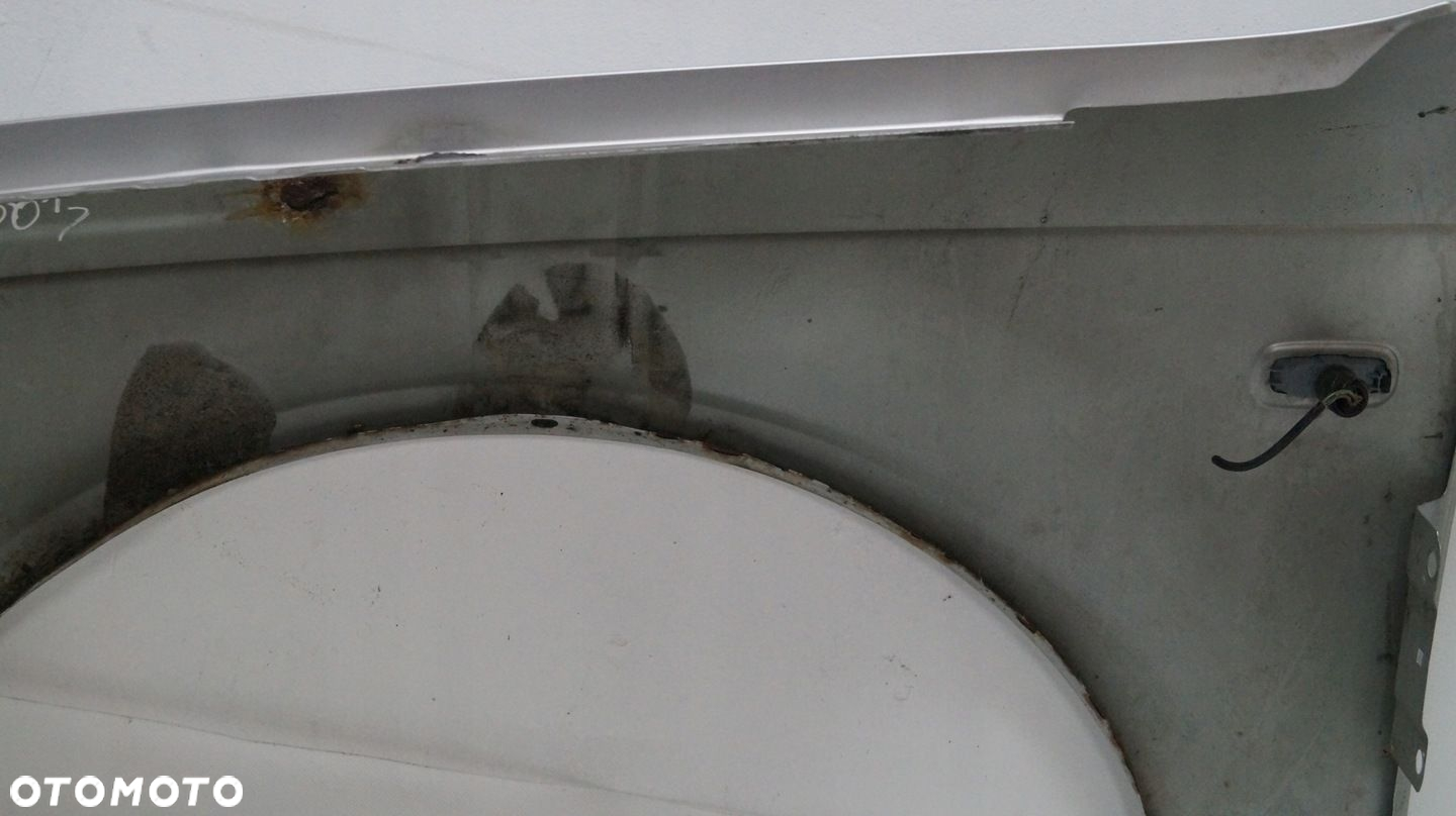 BŁOTNIK PRZEDNI PRAWY AUDI A4 B7 2005 - 11