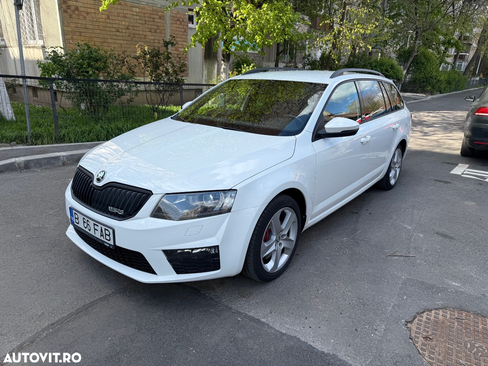Skoda Octavia 2.0 TDI DSG RS - 3