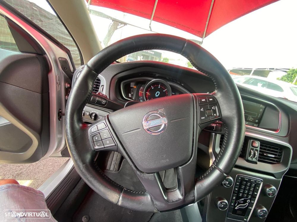 Volvo V40 1.6 D2 Momentum - 8