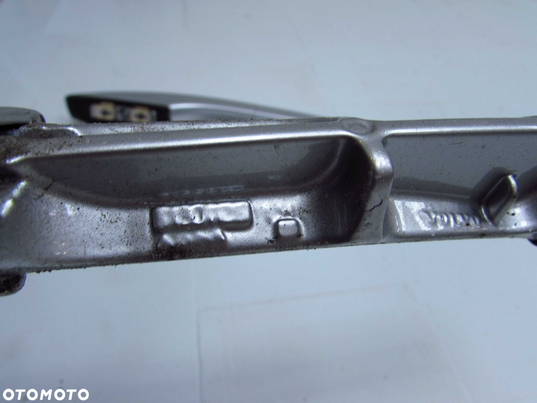 VOLVO V50 04-13 RELINGI DACHOWE RELING LEWY PRAWY CHROM 31301136 31301135 - 11