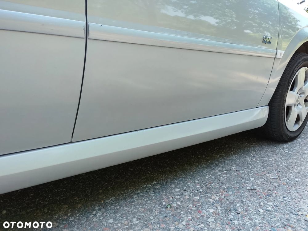 Opel Vectra 2.0 T Sport - 14