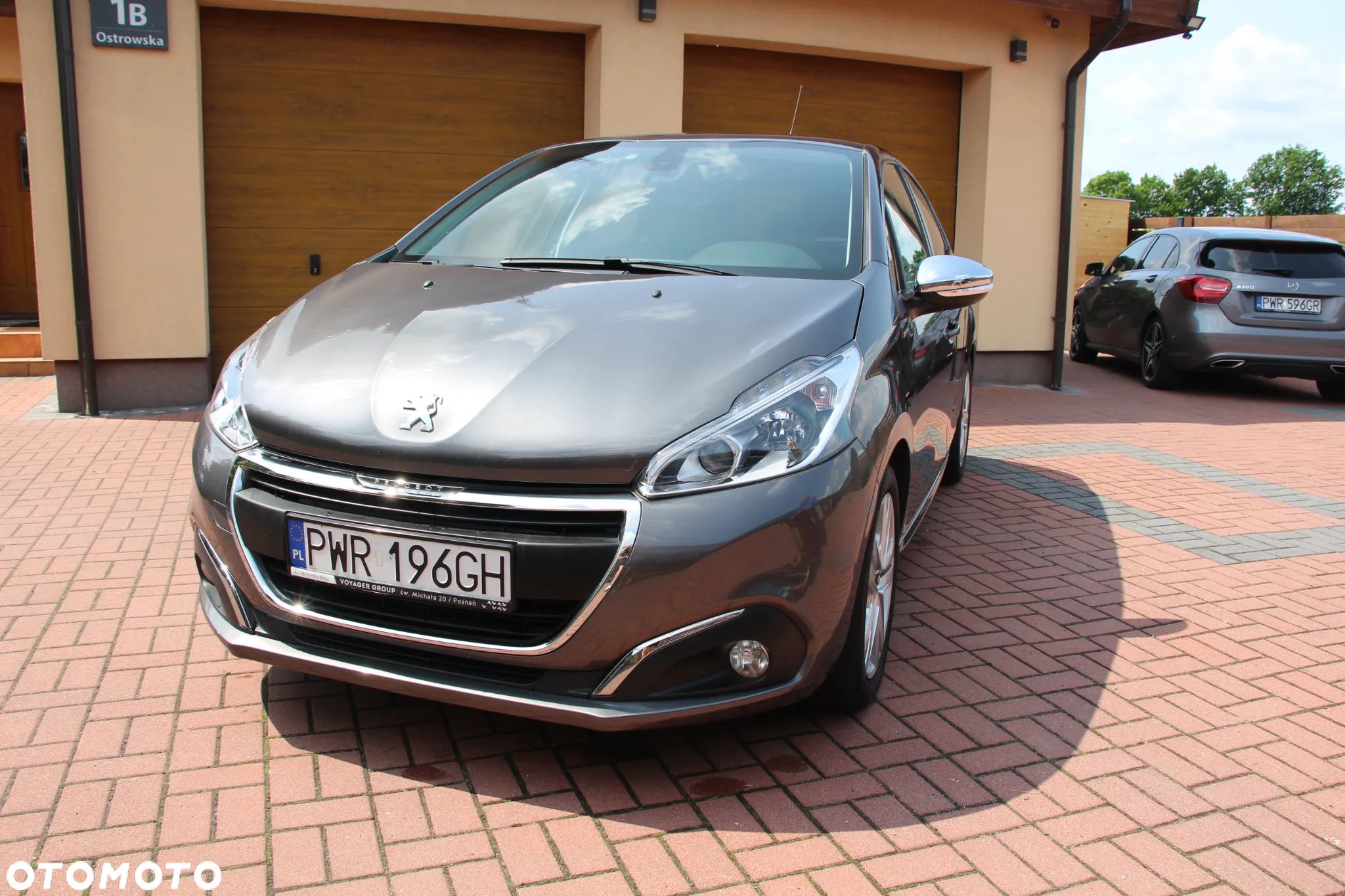 Peugeot 208 1.2 PureTech Style - 1