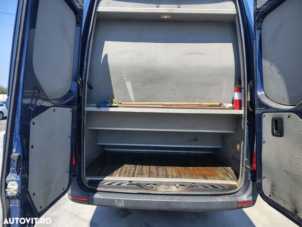Mercedes-Benz Sprinter - 10