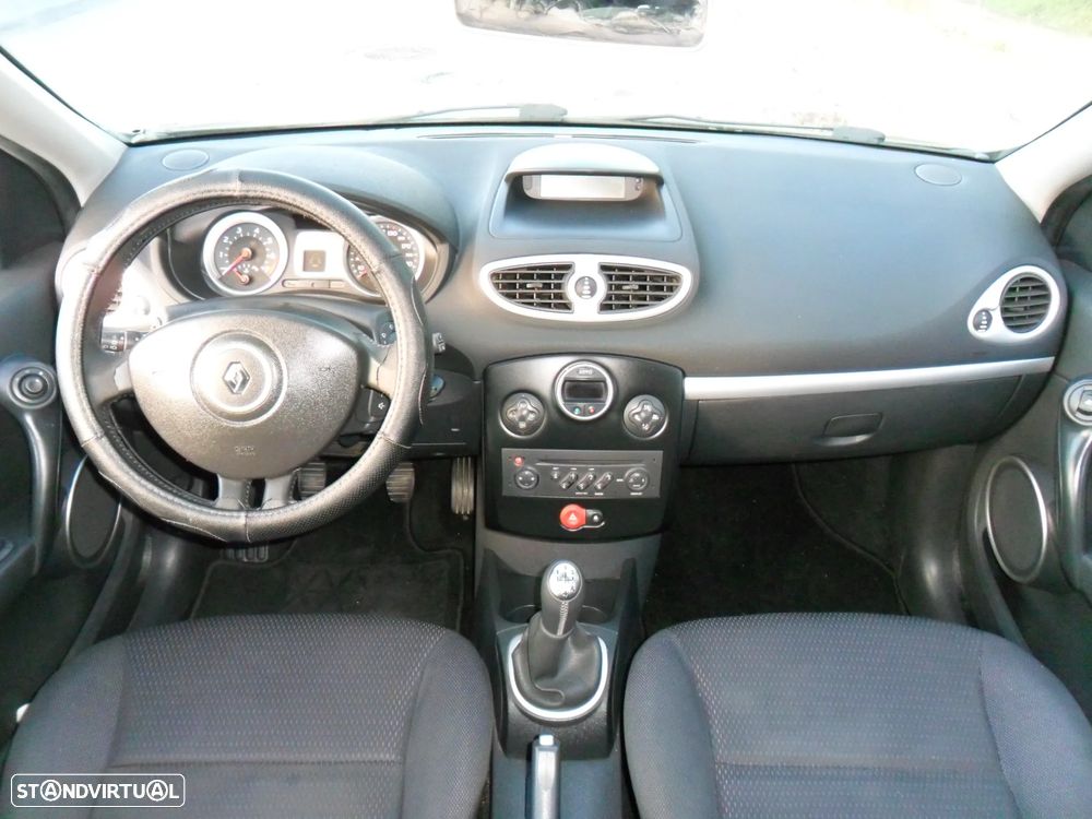 Renault Clio 1.2 16V Dynamique Luxe - 19