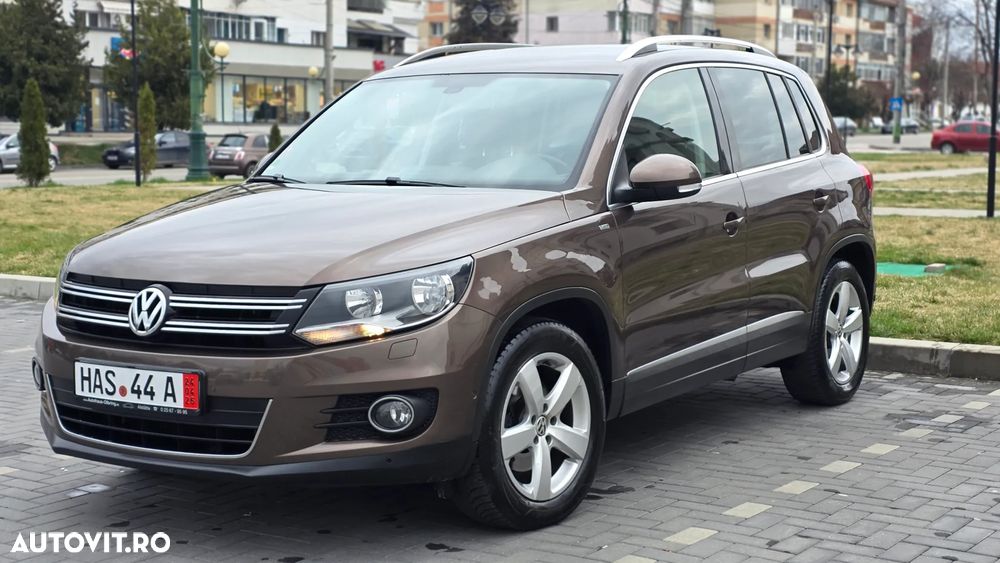 Volkswagen Tiguan 2.0 TDI DPF BlueMotion Technology Cup Sport & Style - 2