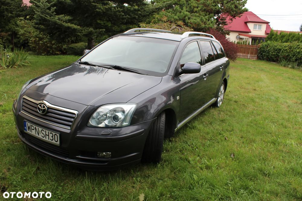 Toyota Avensis 2.0 VVT-i Prestige Premium - 1