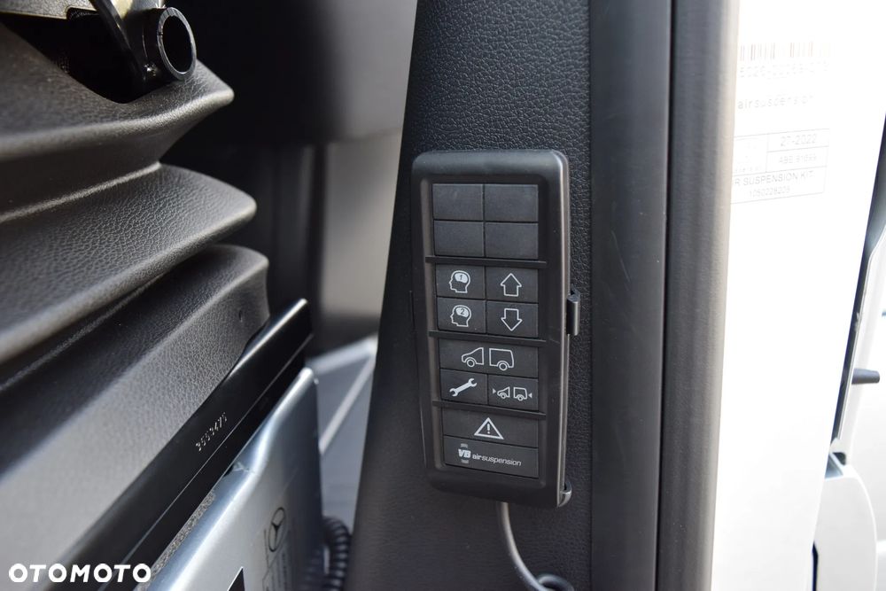 Mercedes-Benz Sprinter  ciągnik siodłowy - 16