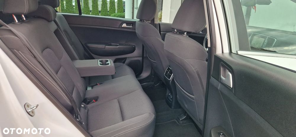 Kia Sportage 1.7 CRDI Business Line L 2WD - 29