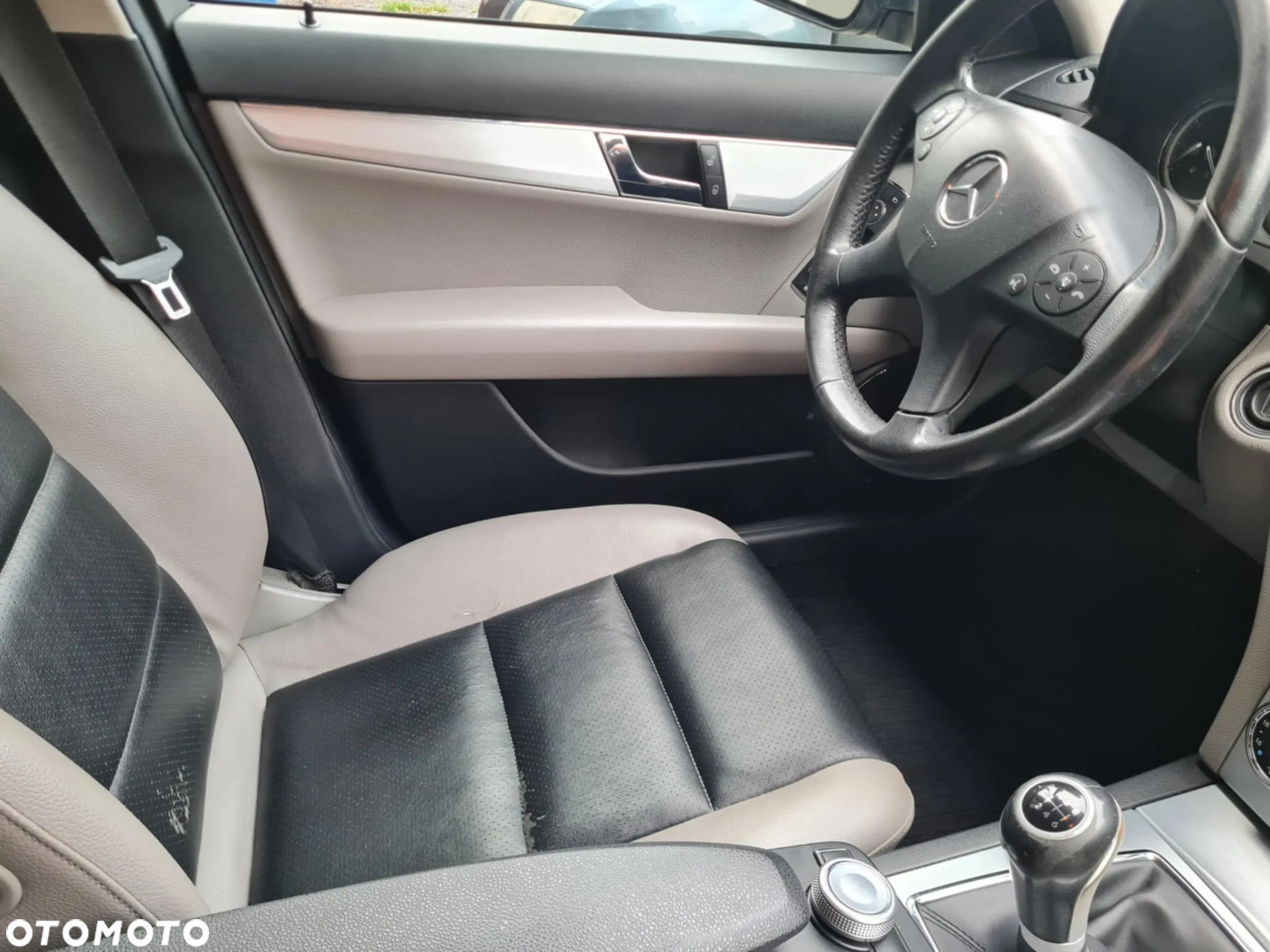 Mercedes-Benz Klasa C 320 CDI Avantgarde - 14