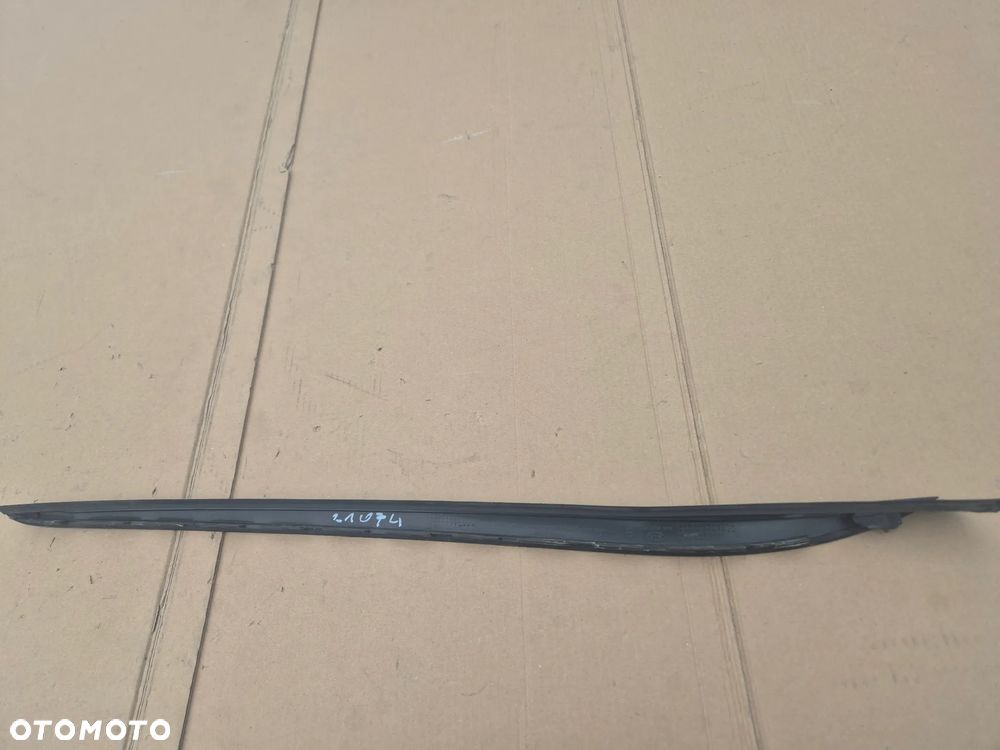 KIA Optima lewa listwa szyby przedniej.OE. - 7