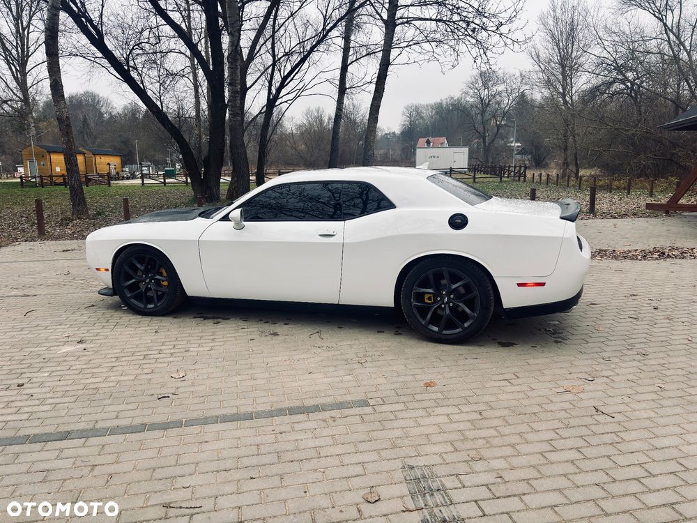 Dodge Challenger 5.7 R/T - 20