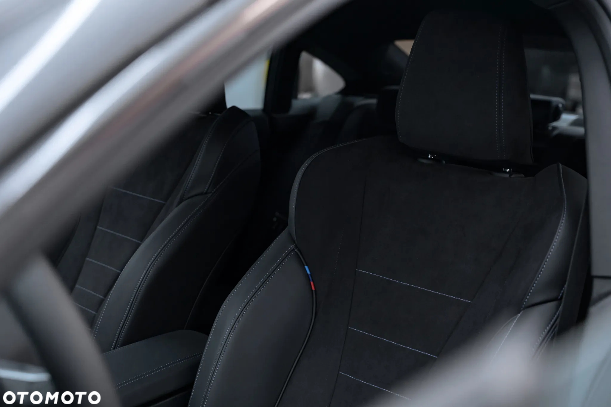 BMW Seria 2 218d M Sport - 31