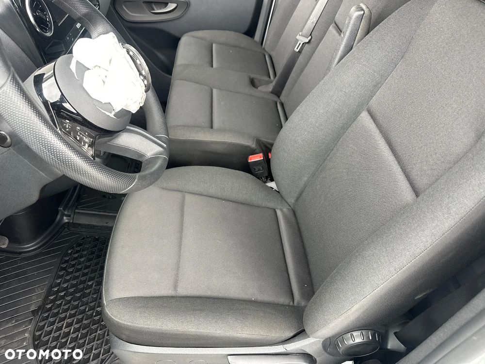 Mercedes-Benz SPRINTER - 25