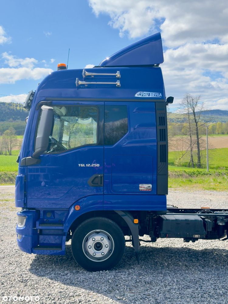 MAN TGL 12.250  /  NOWY MODEL / SYPIALKA / JAK NOWY /E6 /  SERWISOWANY / 2021 / AUTOMAT /  FIRANKA / SPROWADZONY / PIERWSZY WŁAŚCICIEL / LAWETA / KONTENER / DO BYDŁA / POMOC DROGOWA - 12