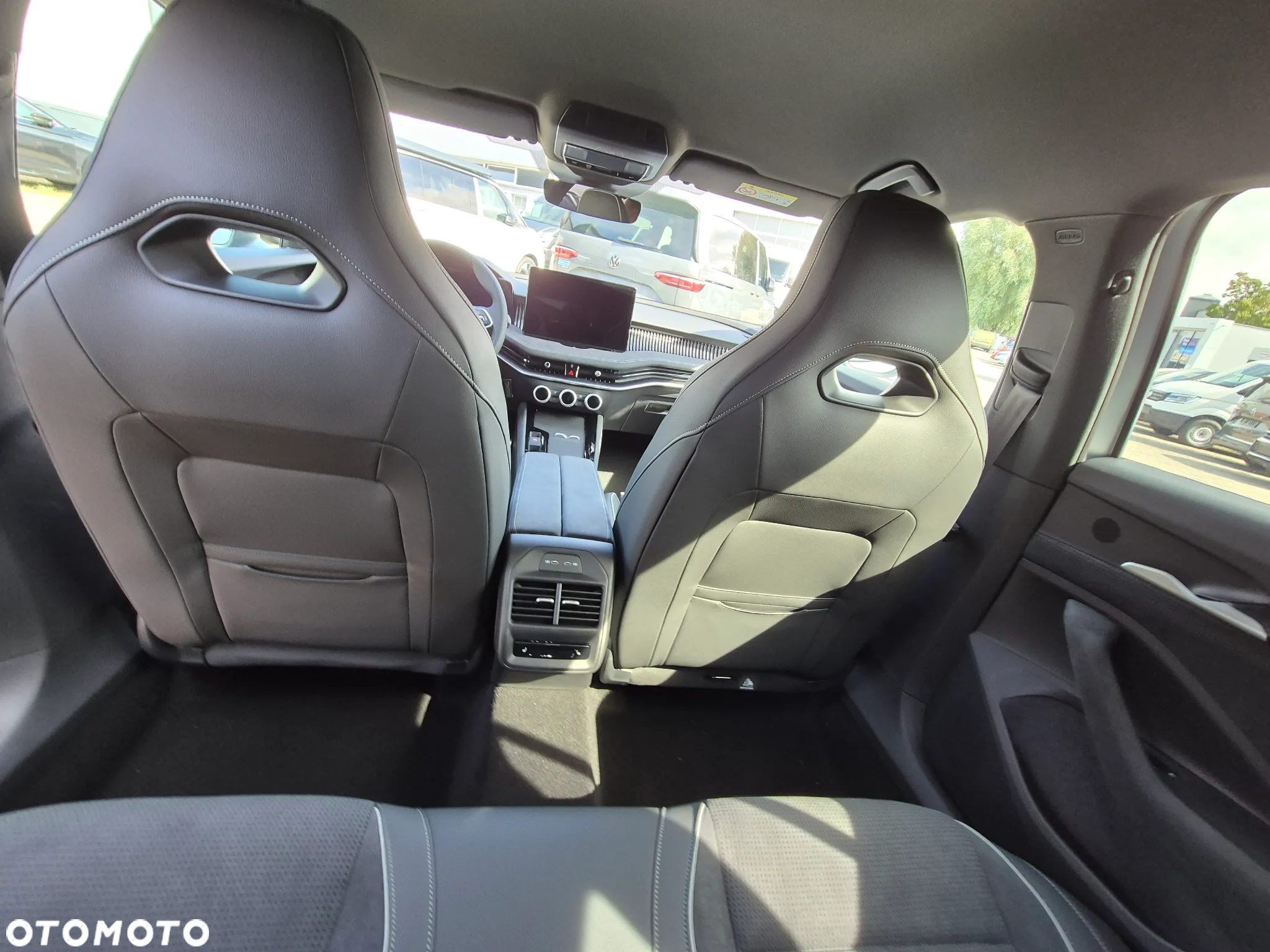 Skoda Superb 2.0 TSI Sportline DSG - 19