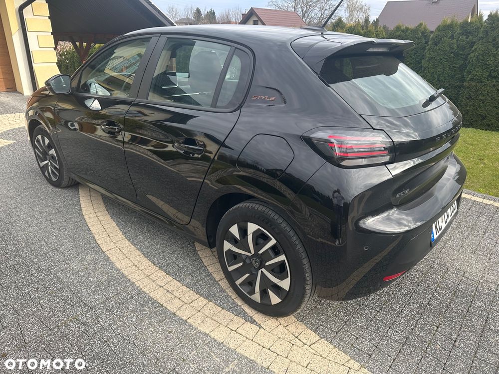 Peugeot 208 1.2 mHEV Style - 10
