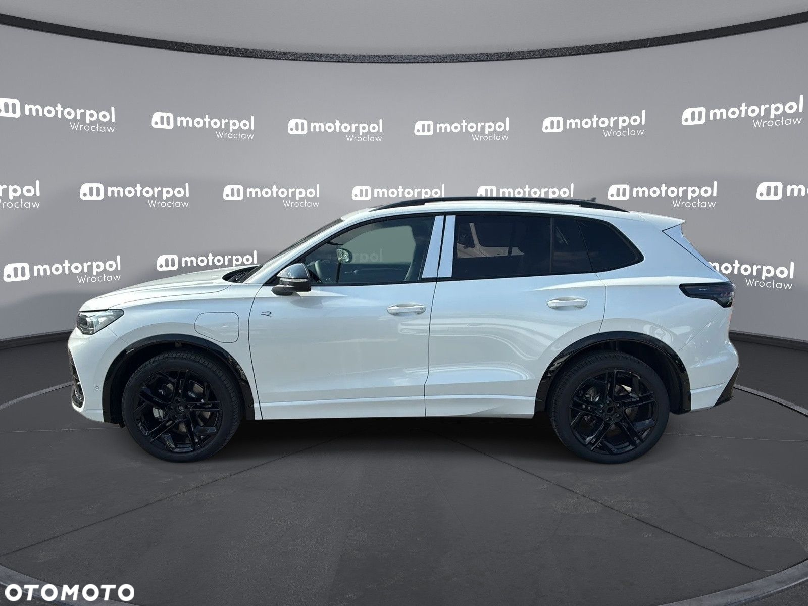 Volkswagen Tiguan - 3