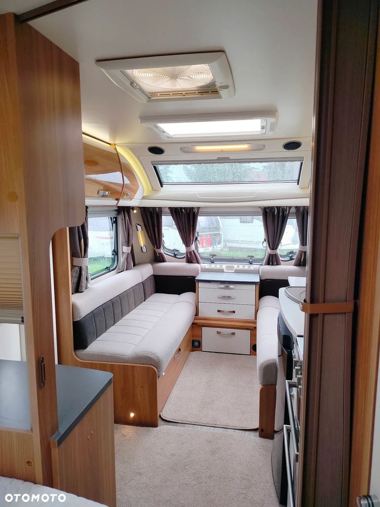 SWIFT ELEGANCE 570 - 32