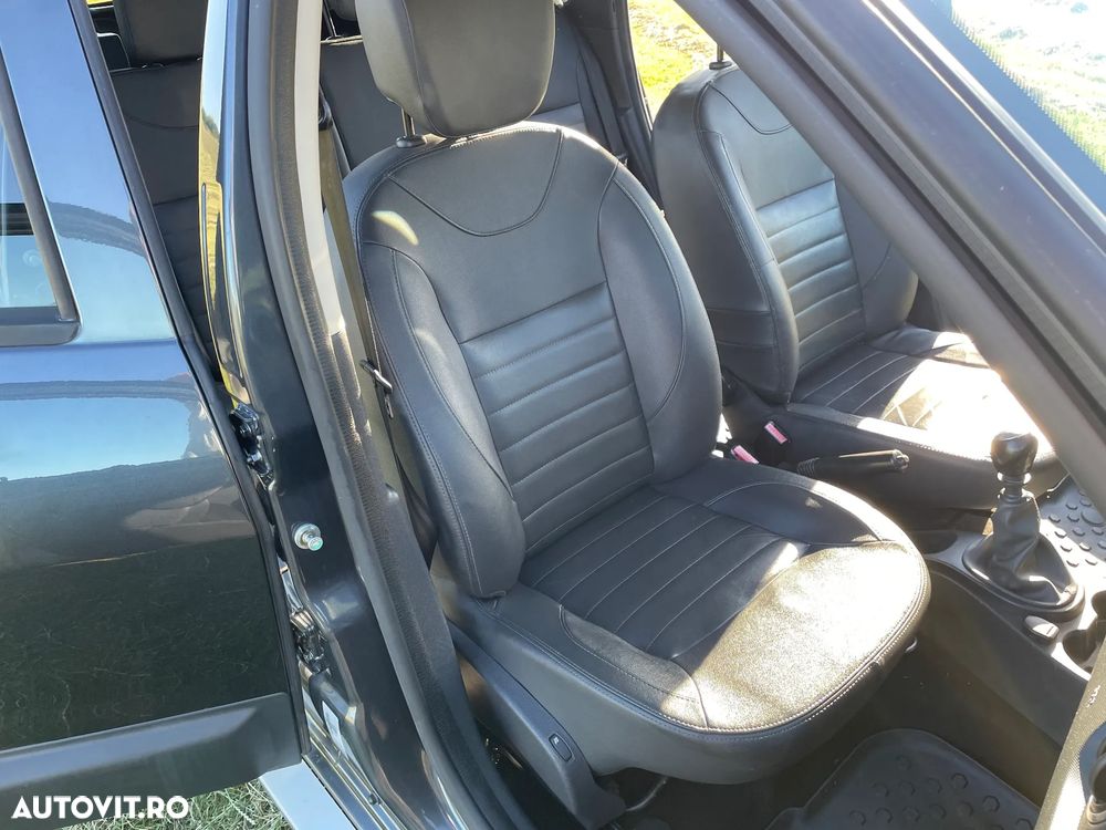 Dacia Duster dCi 110 FAP 4x4 Prestige - 15