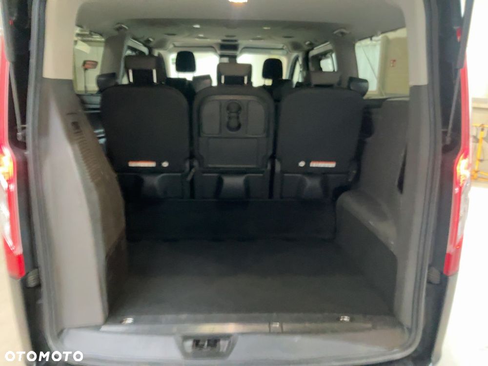 Ford Tourneo Custom 2023 photo 3