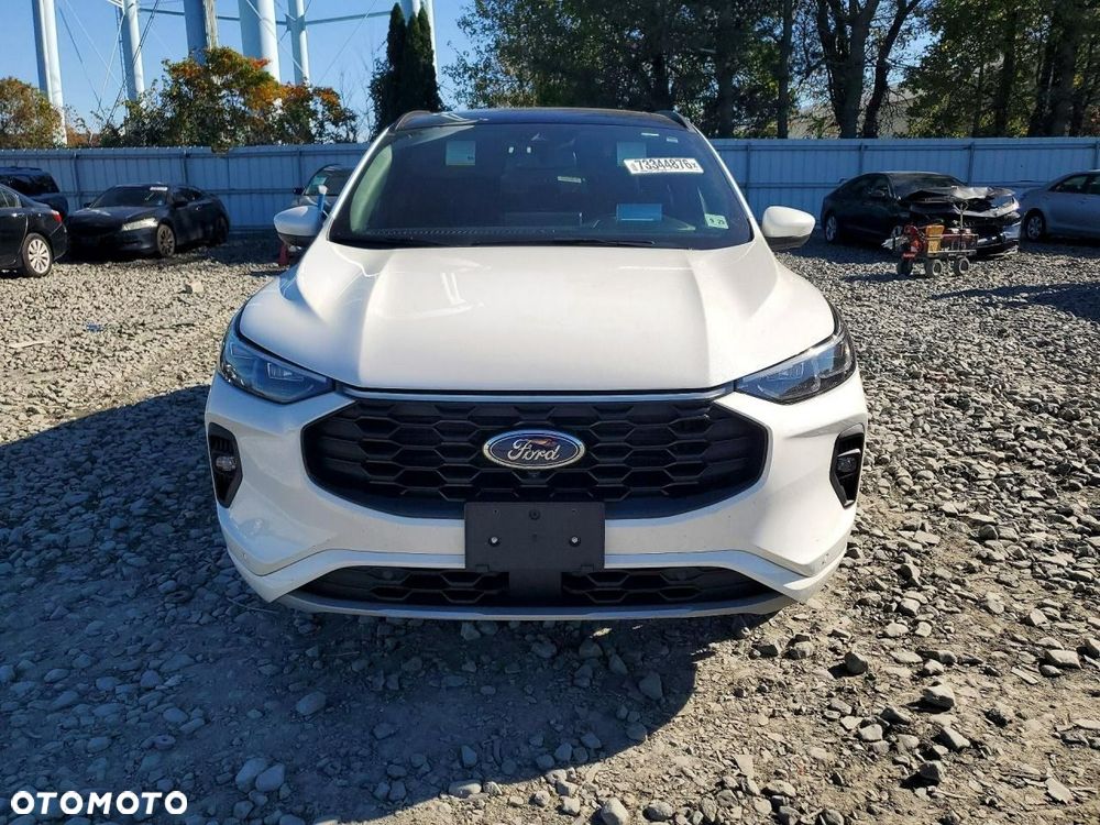 Ford Escape 2024 photo 2