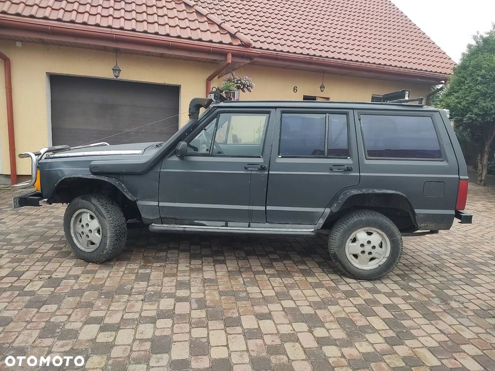Jeep Cherokee 4.0 - 2