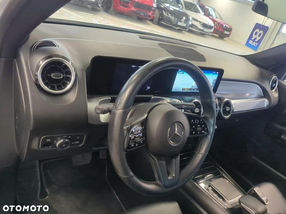 Mercedes-Benz GLB 200 7G-DCT - 10