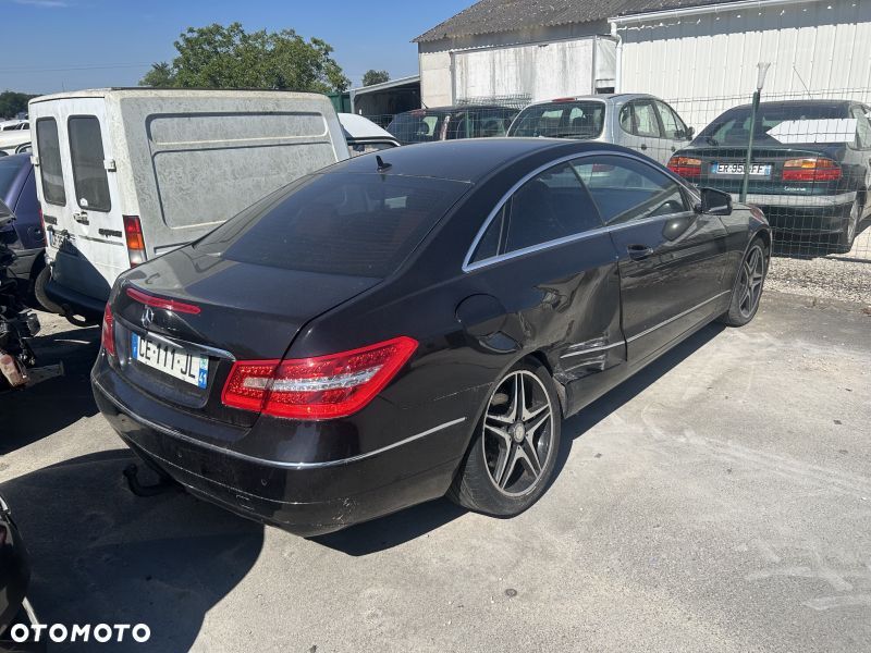 Mercedes-Benz Klasa E - 3
