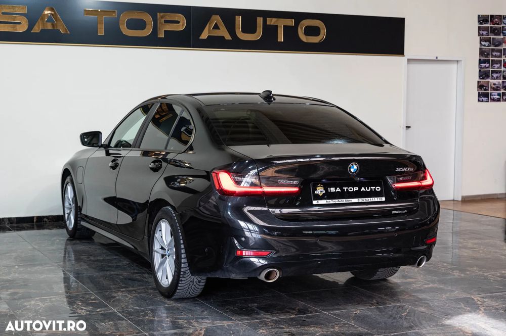 BMW Seria 3 330e AT PHEV - 34