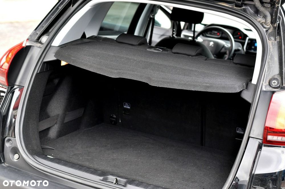 Peugeot 2008 PureTech 82 Style - 33