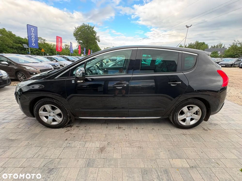 Peugeot 3008 Hybrid4 - 5