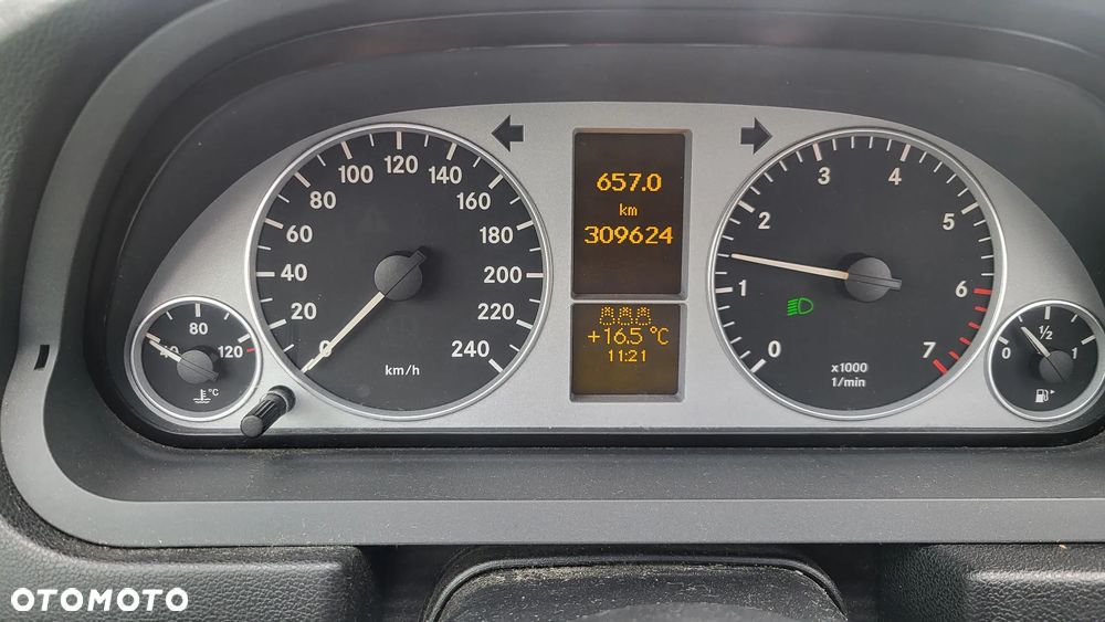 Mercedes-Benz Klasa B 200 Special Edition - 11