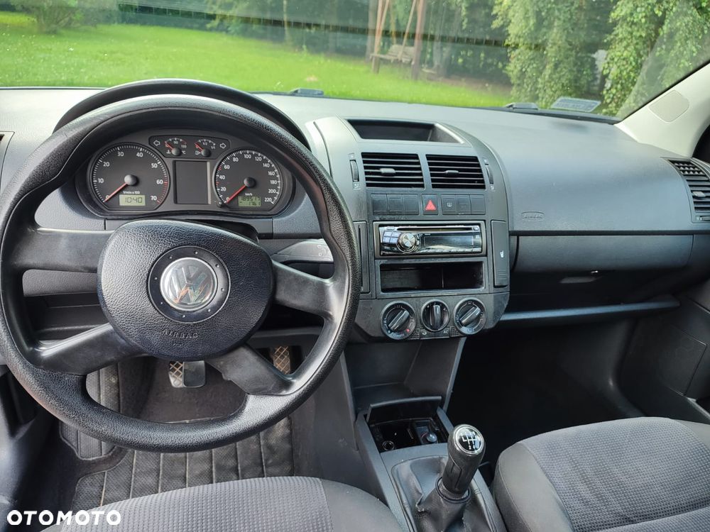 Volkswagen Polo 1.4 16V Comfortline - 6