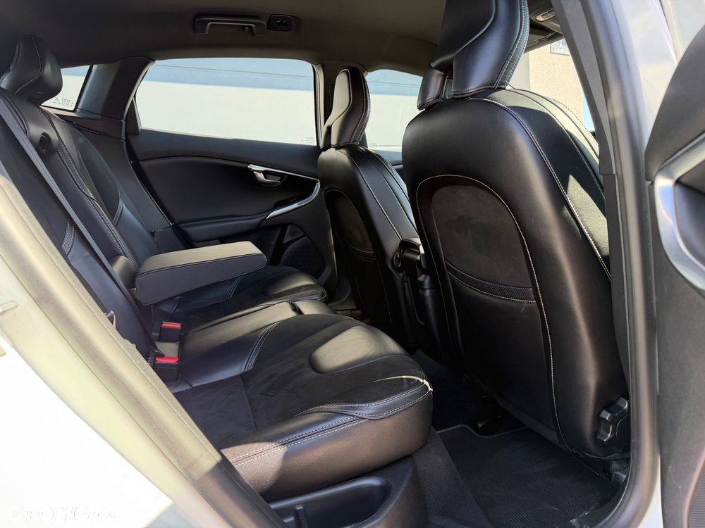 Volvo V40 D2 RDesign - 14