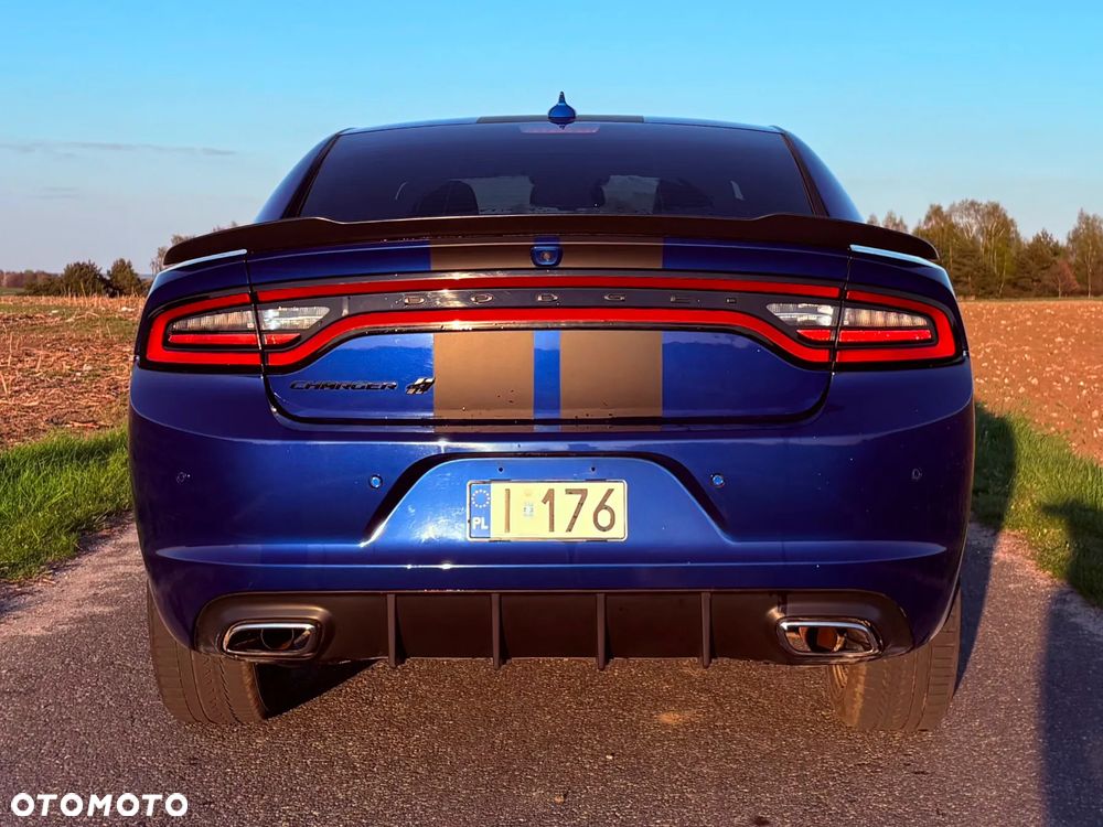 Dodge Charger 3.6 SXT AWD - 10