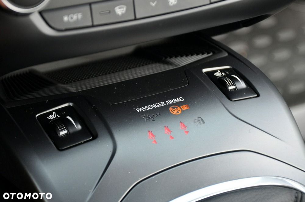 Toyota Avensis - 34