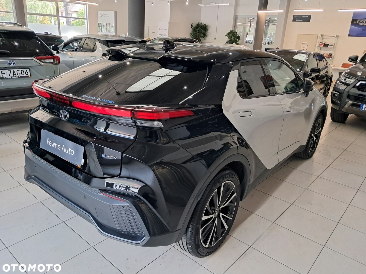 Toyota C-HR - 4