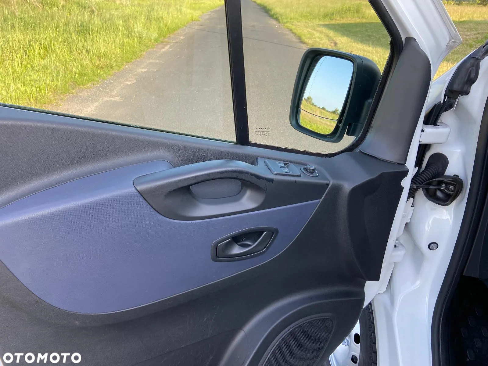 Opel Ambulans Karetka vivaro - 22