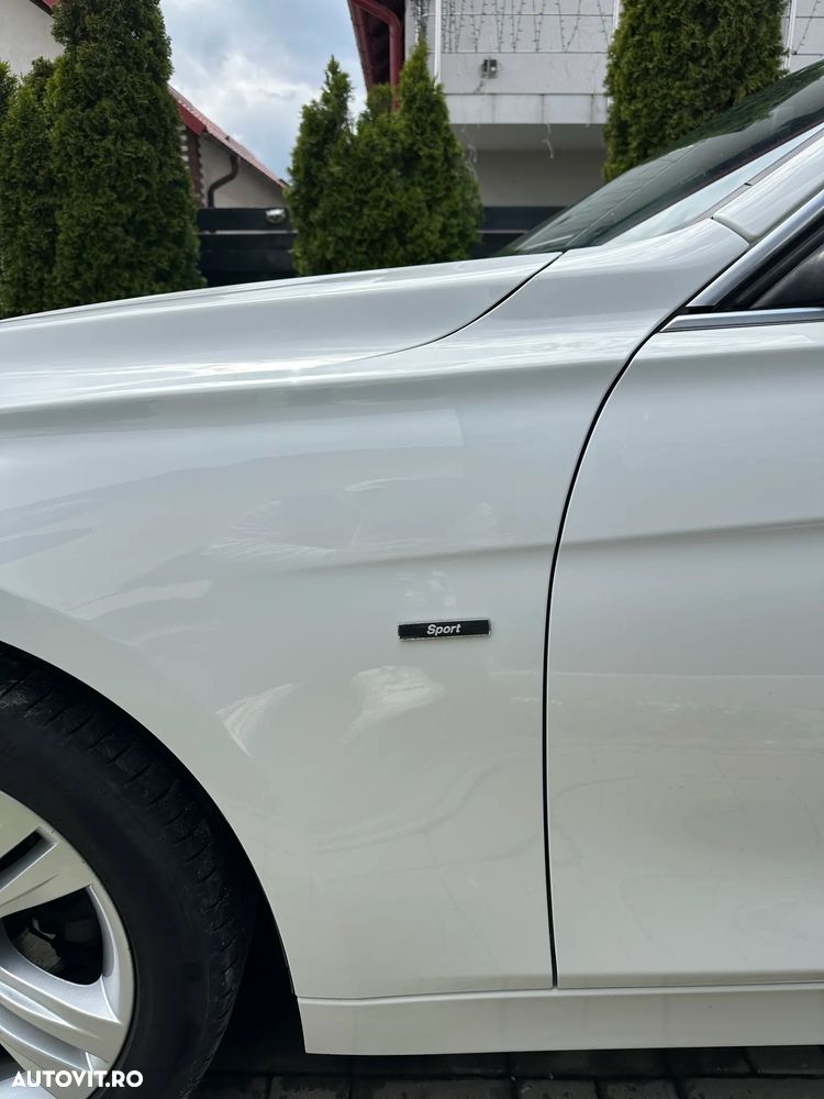 BMW Seria 3 320d Aut. Sport Line - 15