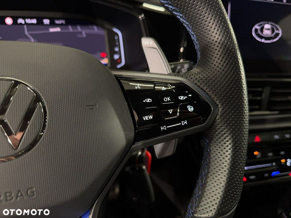 Volkswagen T-Roc - 22