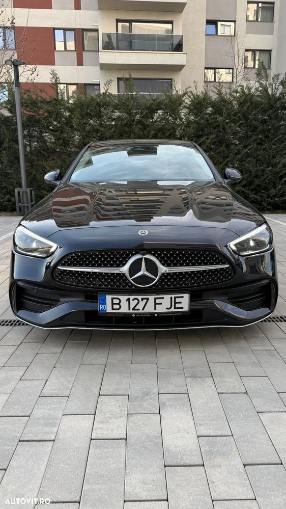 Mercedes-Benz C 300 4Matic 9G-TRONIC AMG Line - 1
