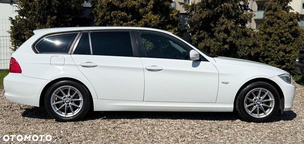 BMW Seria 3 318d Advantage - 13